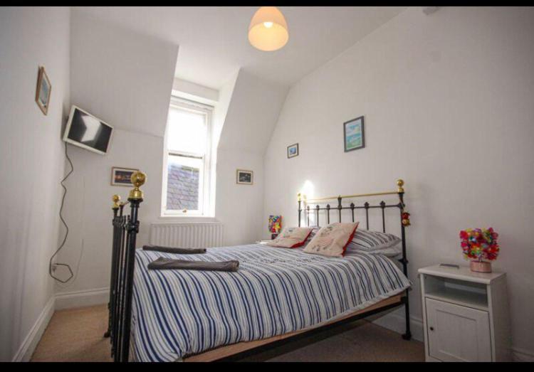Light And Airy Central Lyme Regis Appartment With Parking Dış mekan fotoğraf